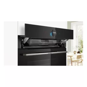 Bosch ugradna rerna HRG778NB2-3