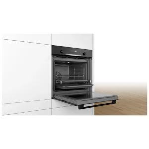 Bosch ugradna rerna HBG539EB0