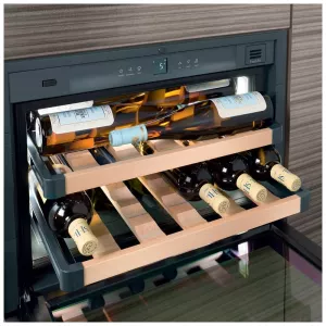 Liebherr ugradna vinska vitrina WKEgb 582 GrandCru